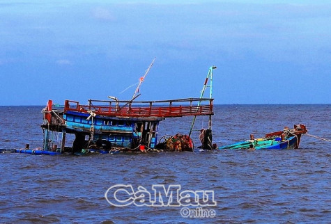 Bất cẩn trong lao động 1 người rơi xuống biển tử vong