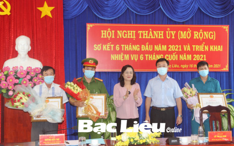 Phó Bí thư Thường trực Tỉnh ủy - Lê Thị Ái Nam: Cán bộ, công chức TP. Bạc Liêu phải toàn tâm, toàn ý với công việc