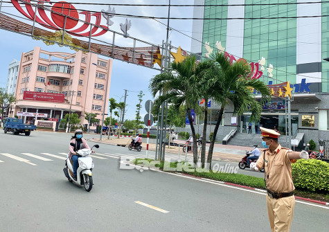 Chủ tịch UBND tỉnh chỉ đạo: Hạn chế tối đa người dân ra đường ban đêm