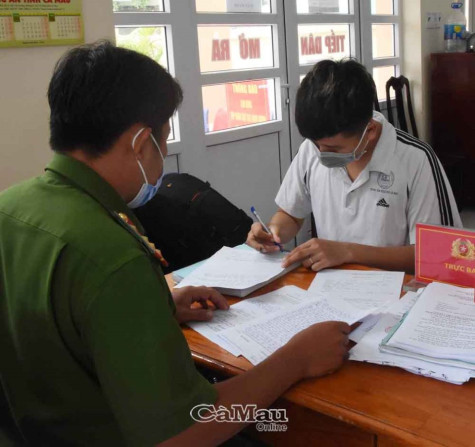 Đăng nội dung sai sự thật về “thẻ ra đường” - nhận phạt 5 triệu đồng