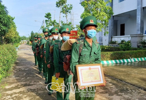 139 tân binh được biên chế về đơn vị mới