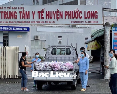 Những suất ăn nghĩa tình​ trong mùa dịch COVID-19