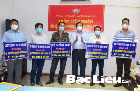 Nhiều đơn vị, doanh nghiệp quyên tiền và hiện vật cho công tác phòng, chống COVID-19