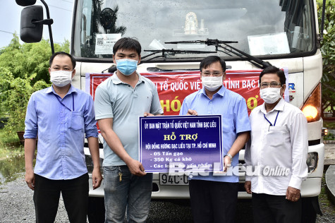 Bạc Liêu hỗ trợ 5 tấn gạo và trên 500kg thực phẩm cho TP. Hồ Chí Minh