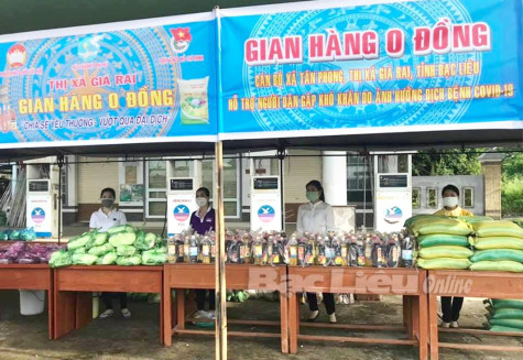 Tổ chức “Gian hàng 0 đồng” tại xã Tân Phong
