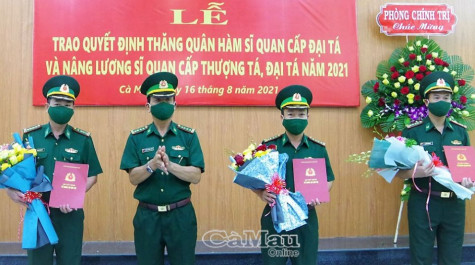 3 cán bộ Bộ đội Biên phòng tỉnh được phong quân hàm Đại tá