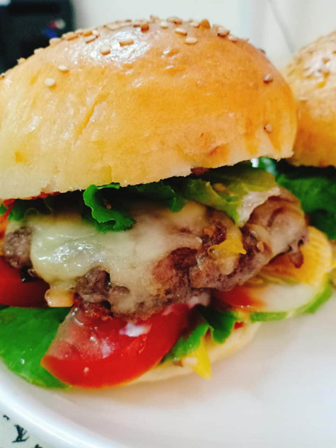 Bữa ăn sáng với bánh mì: Siêu tiện lợi