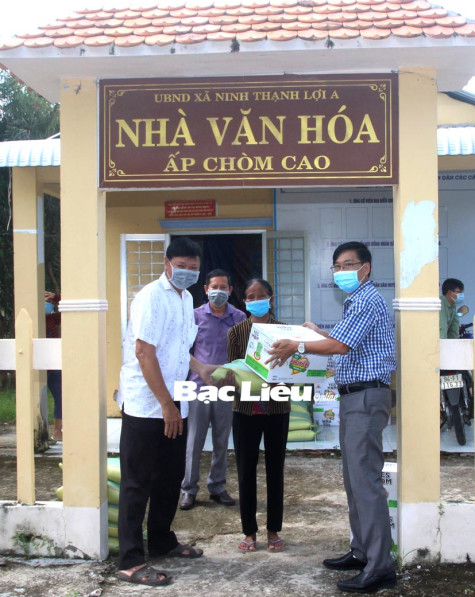 Hỗ trợ đồng bào Khmer vượt qua khó khăn