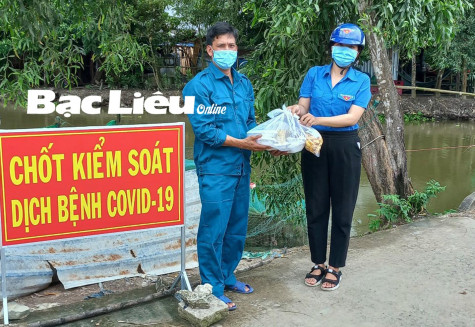 Những nữ thủ lĩnh Đoàn tận tâm với công tác phòng, chống dịch