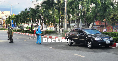 Phát hiện một ô tô chở theo 3 người đến từ vùng dịch