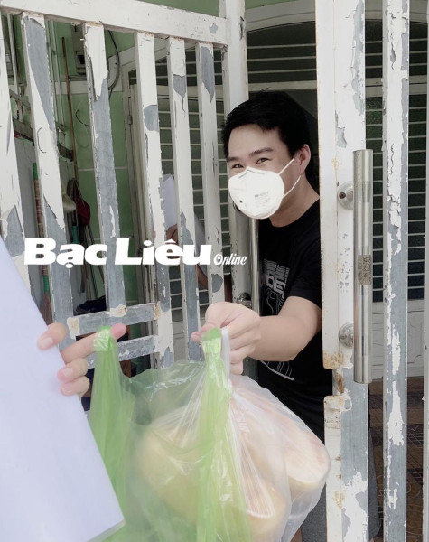 Thương nhau ngày giãn cách