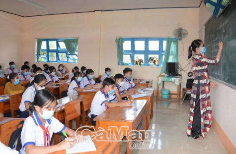 Kiểm điểm và xử lý cán bộ, giáo viên ra khỏi tỉnh không có lý do chính đáng