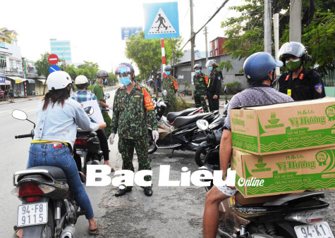 Trưởng Công an phường được cấp Giấy đi đường cho người dân trên địa bàn thực hiện Chỉ thị 16