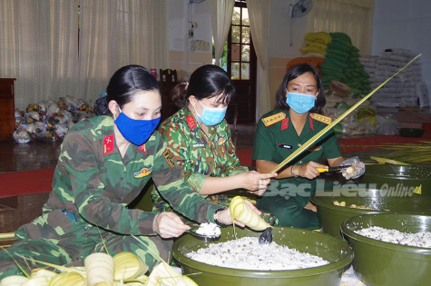 Hội Phụ nữ cơ sở Bộ CHQS tỉnh: Tiếp sức cho lực lượng tuyến đầu phòng, chống dịch