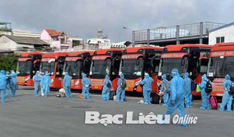 Bạc Liêu: Hơn 200 công dân đầu tiên đang trên đường về quê
