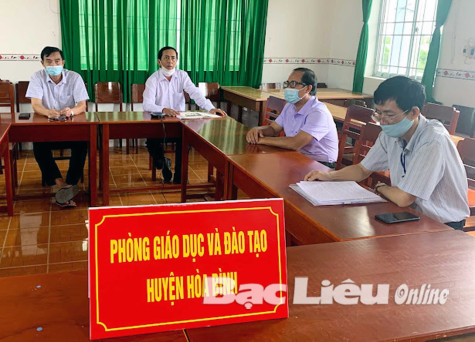 Ngành Giáo dục huyện Hòa Bình: Hội nghị trực tuyến nắm tình hình triển khai công tác dạy và học trực tuyến