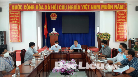 Trung tâm Kiểm soát bệnh tật tỉnh: Triển khai việc test nhanh sàng lọc tách F0 ra khỏi cộng đồng tại thị trấn Hòa Bình