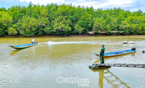 Giữ bình yên xóm biển