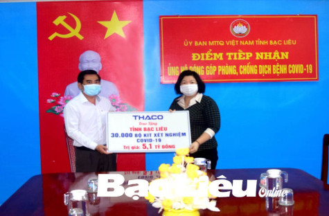 Công ty Cổ phần Ô tô Trường Hải tặng 30.000 bộ kit xét nghiệm nhanh