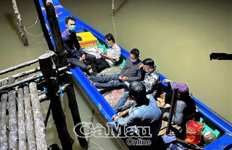 Đồn Biên phòng Rạch Gốc phát hiện 6 người vào địa bàn trái phép