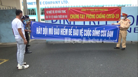 Tuyên truyền Luật giao thông, đảm bảo quy định phòng, chống dịch tại các công ty