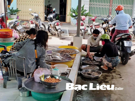 Hoạt động thương mại - dịch vụ nhộn nhịp trong trạng thái bình thường mới