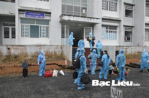Thêm 15 bệnh nhân COVID-19 xuất viện