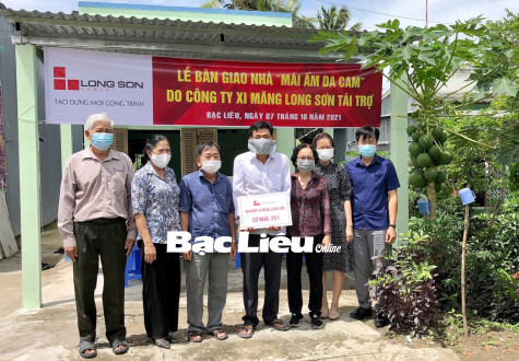 Niềm vui trong những Mái ấm da cam