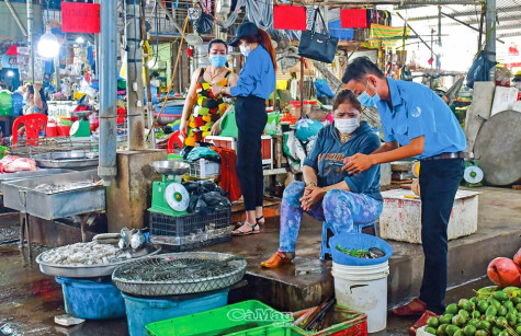 Chợ quê phòng, chống dịch