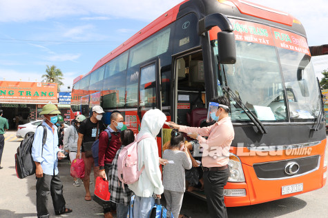 50 người dân khởi hành đi TP. Hồ Chí Minh trên “Chuyến xe 0 đồng” của nhà xe Phương Trang