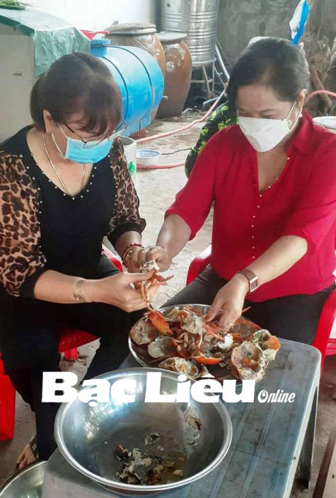 Cô Trần Thị Út: Chi hội trưởng nhiệt huyết, đóng góp tích cực​ trong công tác phòng, chống dịch