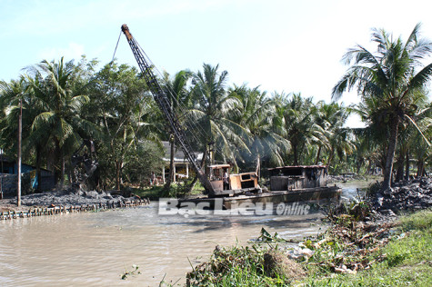 Họp thành viên UBND tỉnh: Thông qua quyết định phê duyệt một số dự án tránh trú bão, nạo vét thủy lợi trên địa bàn tỉnh