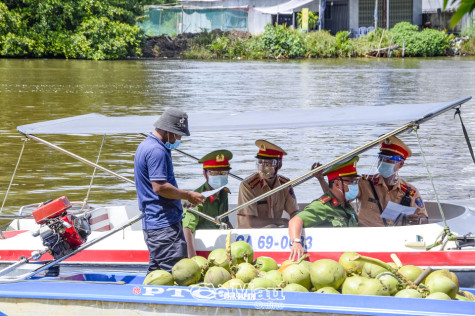 Kiểm soát chặt giao thông thuỷ