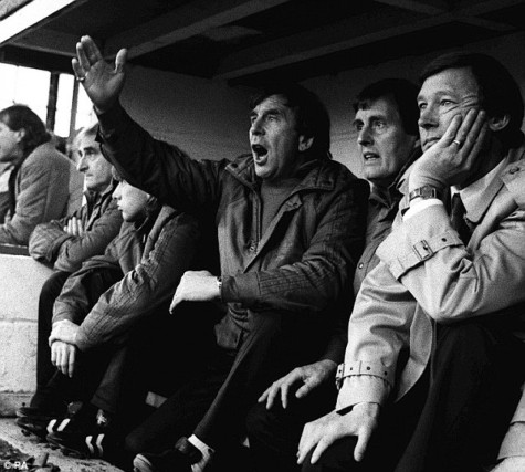 Ngày này năm xưa: Sir Alex Ferguson chính thức ra mắt MU