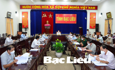 Họp thành viên UBND tỉnh: Xem xét, cho ý kiến đóng góp vào dự thảo các tờ trình, quyết định, kế hoạch, nghị quyết của HĐND tỉnh