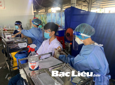 Trẻ em mắc COVID-19: Phụ huynh phải hết sức chú ý