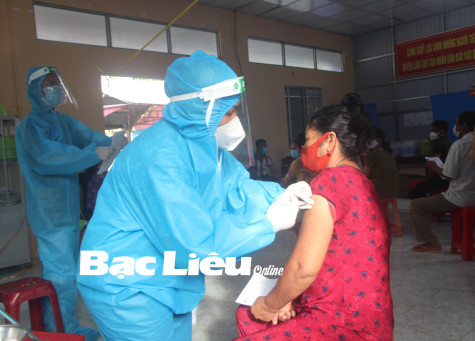 Thêm 701 bệnh nhân xuất viện, tăng 53 ca mắc mới trong cộng đồng