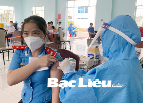 Đồng loạt tiêm mũi 3, tiêm vét mũi 1, trả mũi 2 vắc-xin ngừa COVID-19