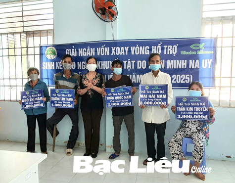 Hỗ trợ vốn sinh kế cho 12 hội viên người khuyết tật