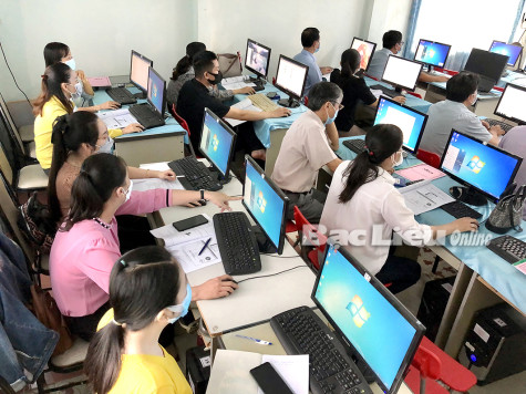 Công tác cán bộ qua 25 năm tái lập tỉnh: Xây nền tảng cho phát triển