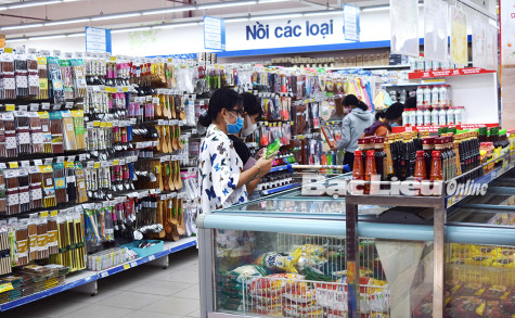Hàng hóa cung ứng thị trường Tết: Đáp ứng nhu cầu mua sắm của người dân