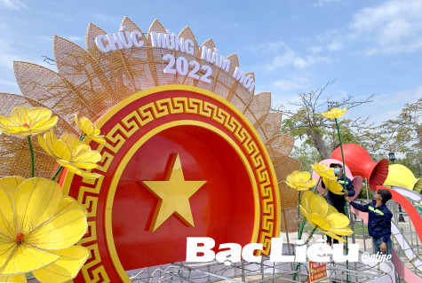 Thầm lặng “dệt” sắc màu mùa xuân