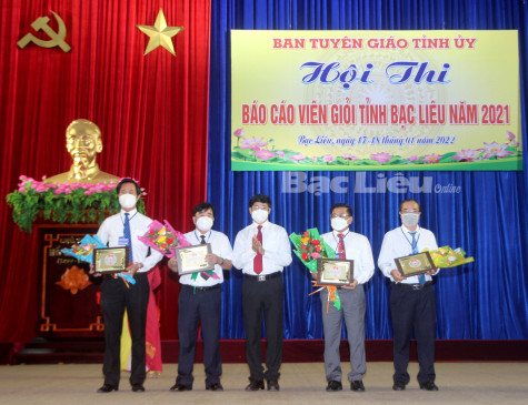 17 thí sinh dự thi báo cáo viên giỏi cấp tỉnh năm 2021