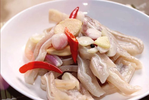 Tai heo ngâm chua ngọt - món ngon ngày Tết