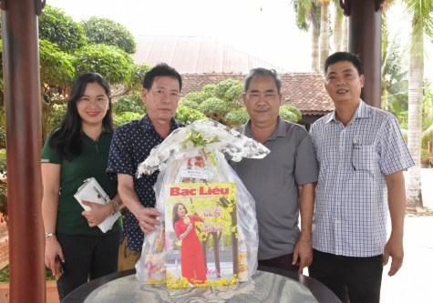Báo Bạc Liêu thăm hỏi, chúc Tết các nhà báo nguyên là lãnh đạo Báo Bạc Liêu