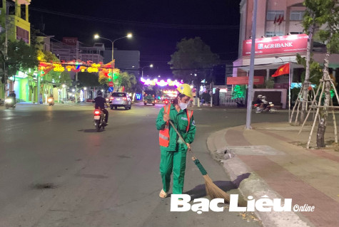 Lặng lẽ đêm xuân