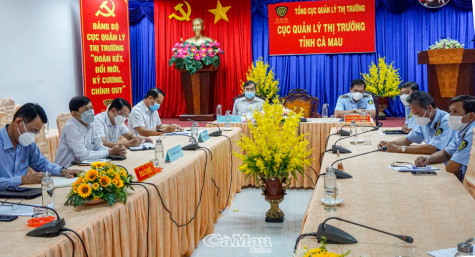 Rút giấy phép kinh doanh nếu có hành vi găm hàng xăng dầu