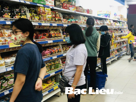 Giảm thuế VAT xuống 8%, người tiêu dùng hưởng lợi