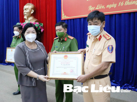 Phát động phong trào thi đua đảm bảo trật tự an toàn giao thông năm 2022