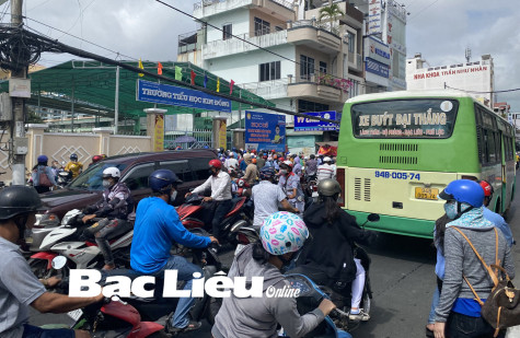 Kẹt đến bao giờ?!
